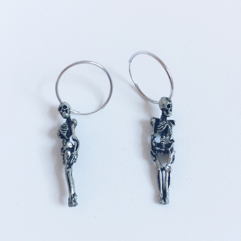 3D mini skeleton earrings